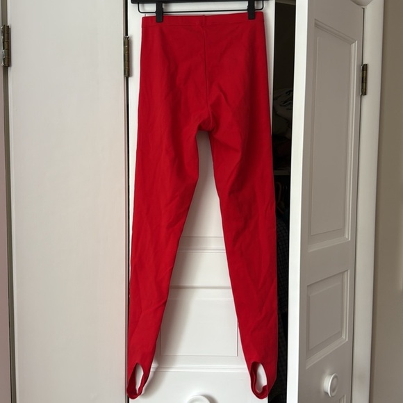 ✨ RE/DONE Red Stirrup Leggings – Size Medium ✨ - Picture 3 of 3